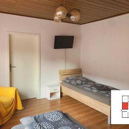 Monteurzimmer Ferienwohnung Kati Apt 1 Albstadt Bagian luar foto