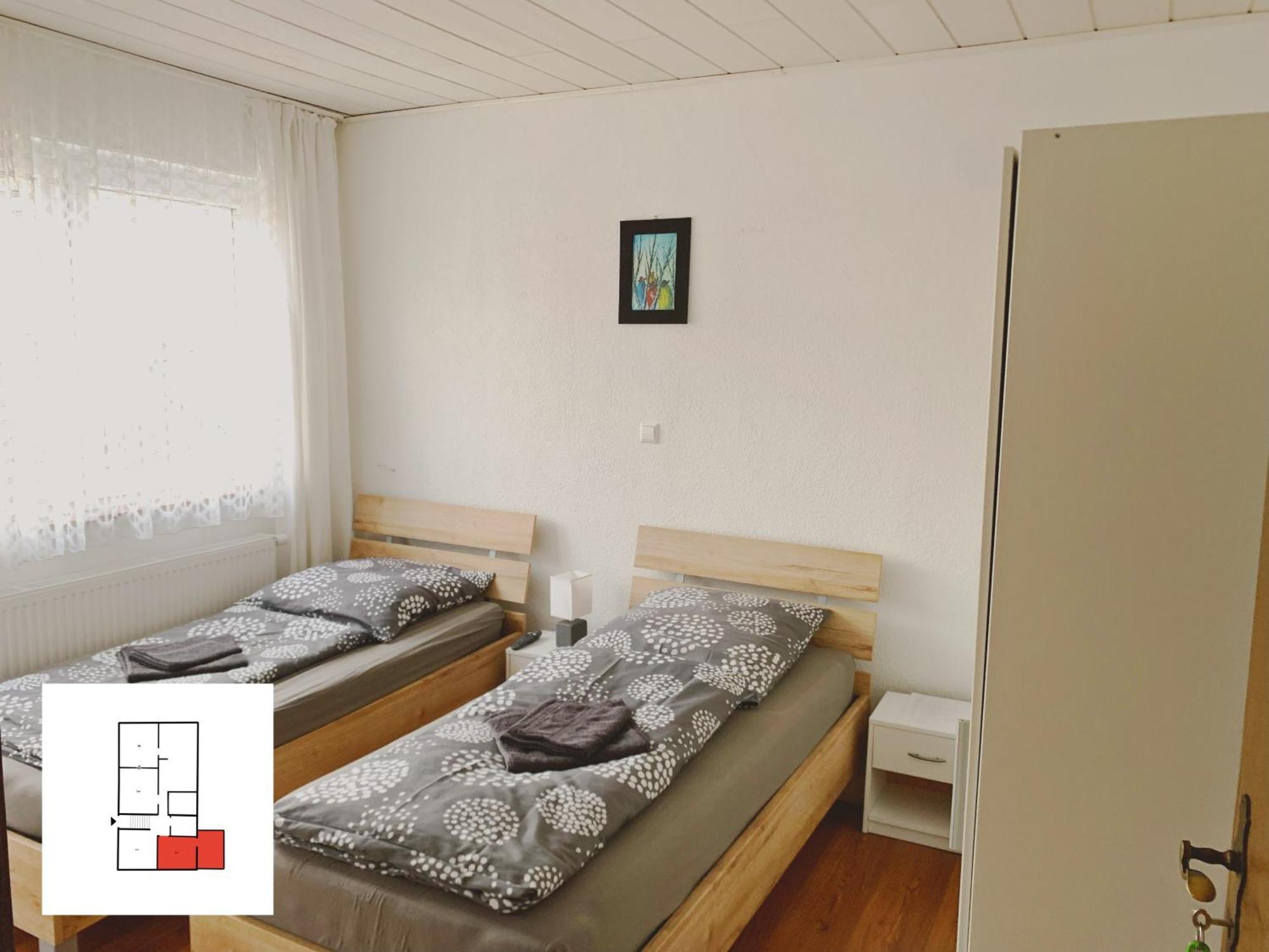 Monteurzimmer Ferienwohnung Kati Apt 1 Albstadt Bagian luar foto