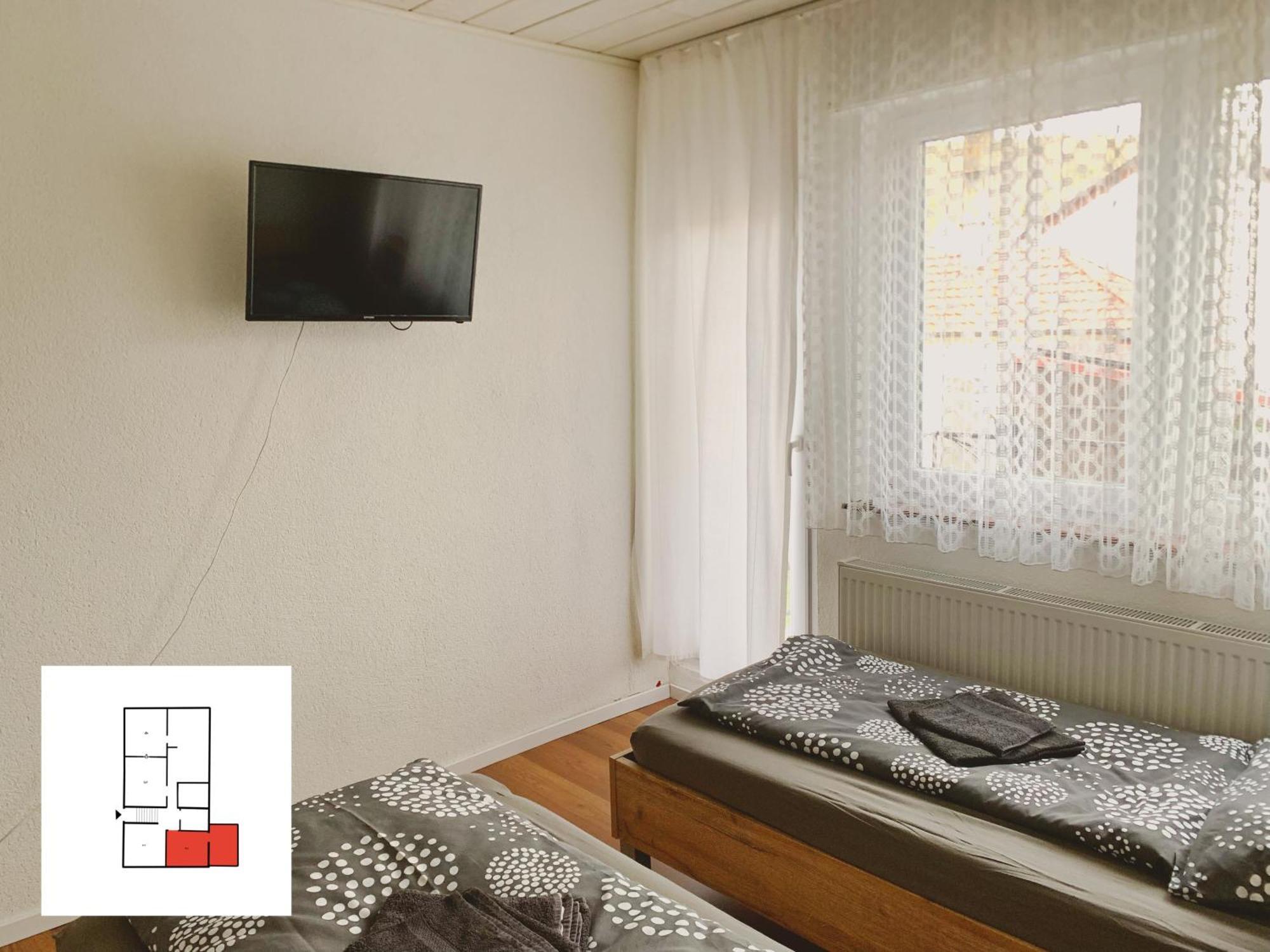 Monteurzimmer Ferienwohnung Kati Apt 1 Albstadt Bagian luar foto